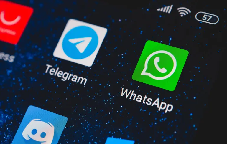 У Росії блокують реєстрацію нових користувачів Telegram і WhatsApp
