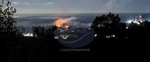 Россияне заявили, что после БПЛА-атаки в Туапсе повреждены нефтяной танкер и терминал, произошел пожар