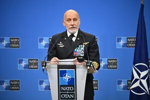 Адмирал НАТО назвал страны, на которые может напасть РФ, если все же решит вести войну с Альянсом
