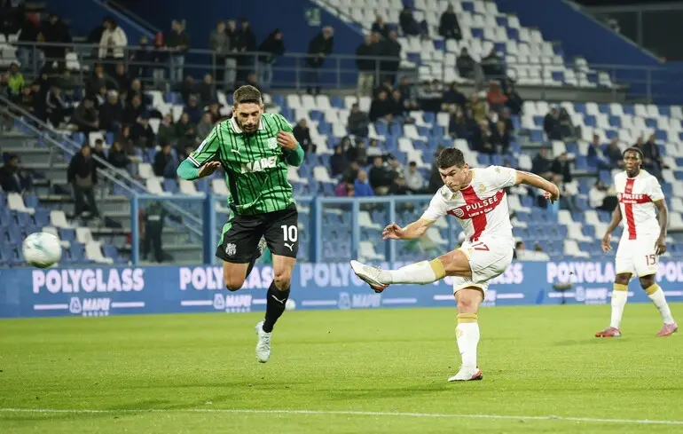 Футболист сборной Украины отличился шикарным голом в чемпионате Италии