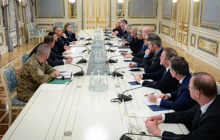 Зеленский согласовал с союзниками новые пакеты военной поддержки