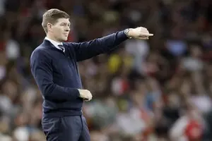 Легендарный экс-футболист 