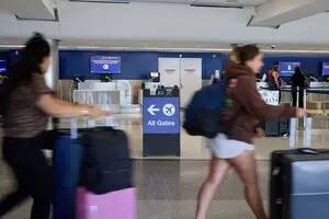 У США закрили аеропорт через мінування літака