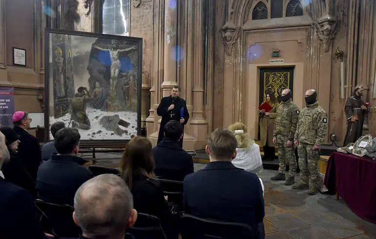 У київському костелі святого Миколая представили картину «Молитва», яку передадуть Папі Римському