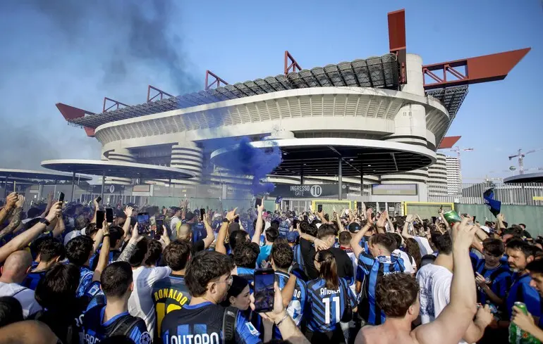 "Сан-Сіро" буде знесено