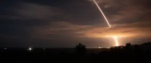 США испытали межконтинентальную баллистическую ракету, которая может нести ядерную боеголовку