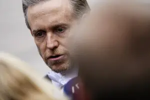 Новый посол США в Дании вступил в должность на фоне напряженных отношений из-за Гренландии — Reuters