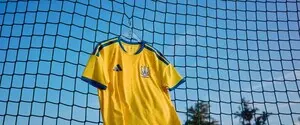 Класичні кольори та переосмислення герба УНР: збірна України з футболу представила нову форму