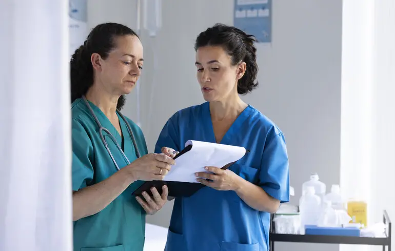 Убила 10 пациентов: в Германии на пожизненное посадили медсестру