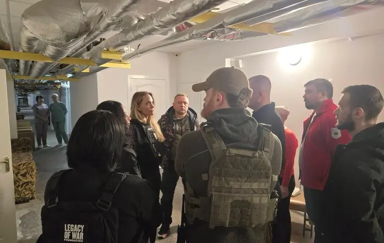 Анджелина Джоли поделилась впечатлениями от визита в Украину