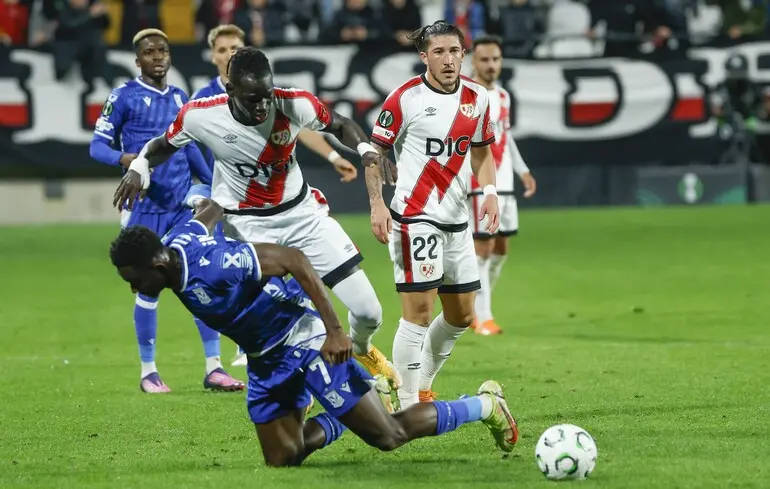 Польський клуб висміяв роздягальню стадіону одного з фаворитів Ліги конференцій