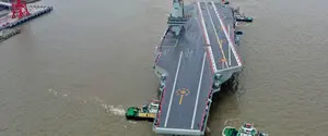Китай ввів в експлуатацію свій найновіший авіаносець після тривалих морських випробувань