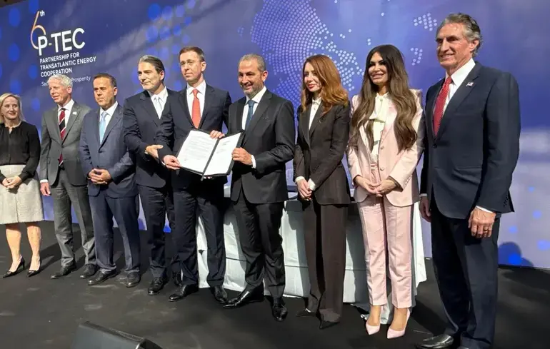 Україна підписала угоду про поставки американського скрапленого газу до 2050 року