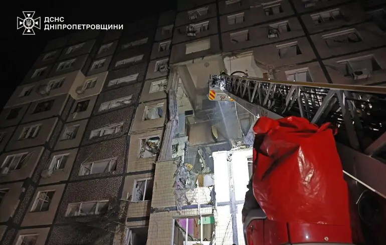 Попадание дрона в дом в Днепре: возросло количество погибших и раненых