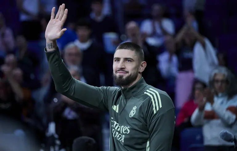 Алексей Лень