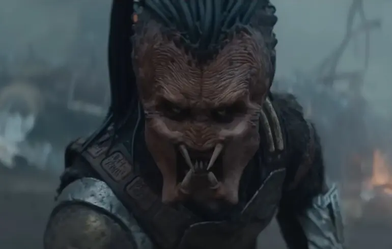 Кадр з трейлеру фільму "Хижак: Дикі землі".