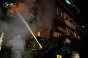 В Киеве горят многоэтажки, есть пострадавшие — местные власти о первых последствиях массированного удара