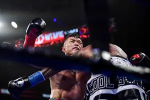 Украинский боксер проиграл титульный бой в Мексике