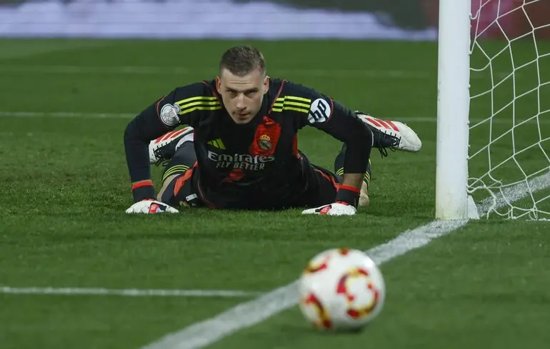 Андрей Лунин