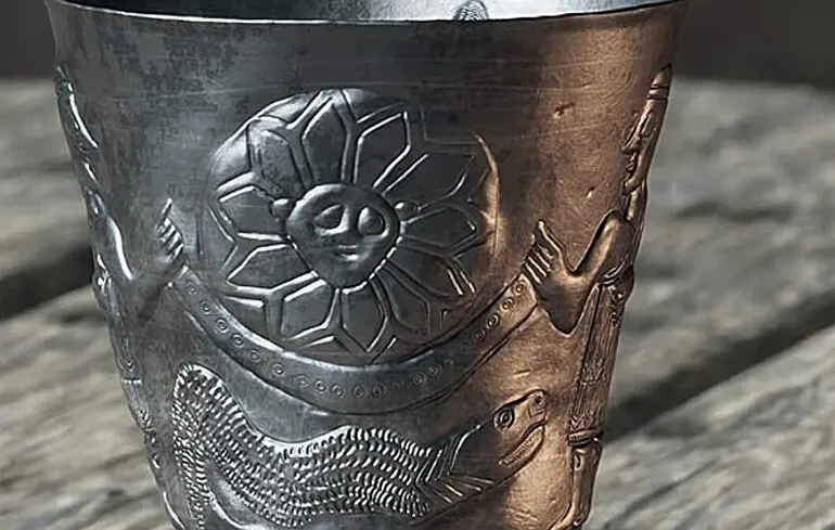Кубок возрастом 4000 лет мог рассказывать историю космоса