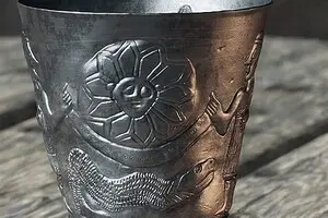 Кубок віком 4000 років міг розповідати історію космосу