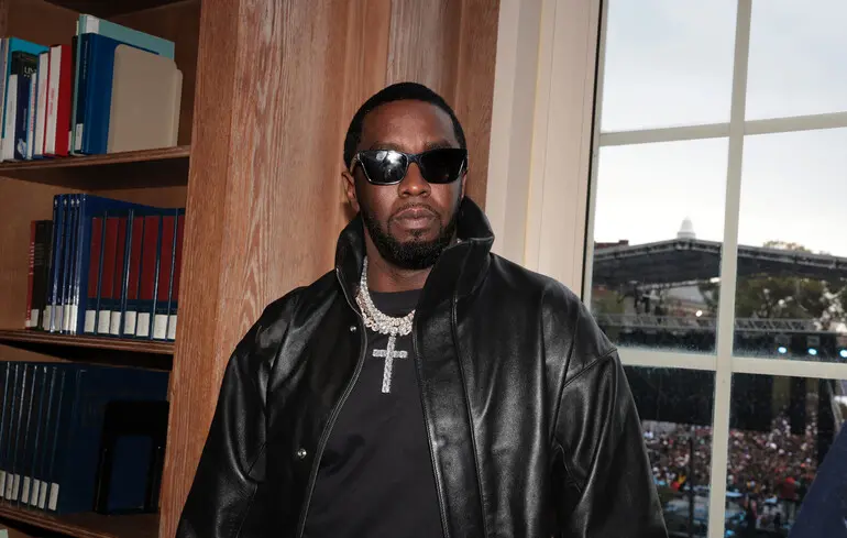 Шон "Diddy" Комбс.