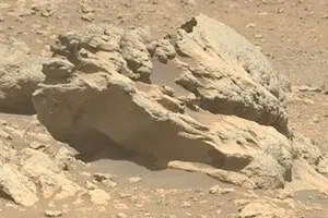 Не повинно тут бути: NASA знайшло дивний камінь на Марсі