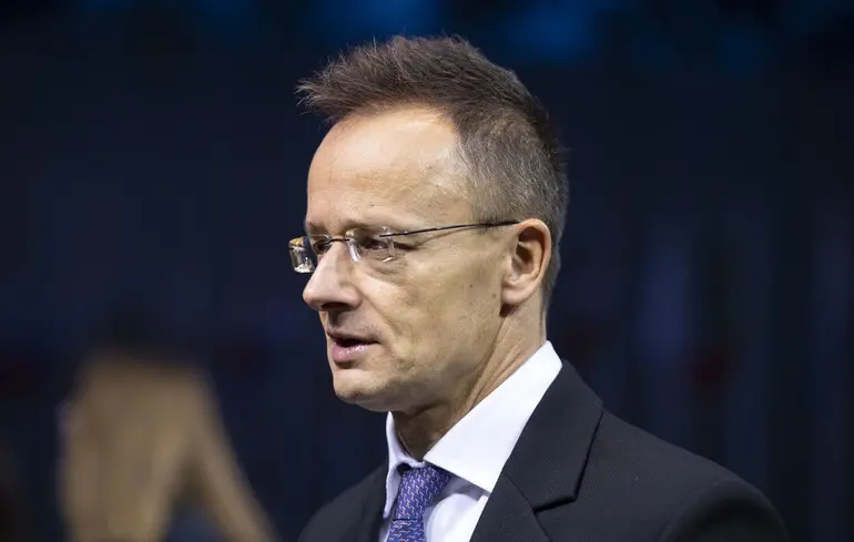 МИД Венгрии призвал ЕС прекратить выделять средства Украине после сообщений о коррупции