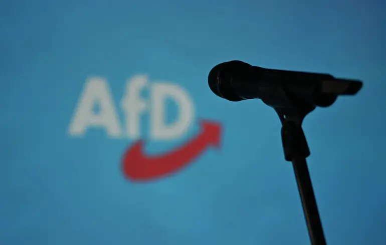 Німецькі праворадикали рвуться до влади, але привид Москви не пускає