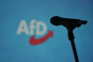 Німецькі праворадикали рвуться до влади, але привид Москви не пускає