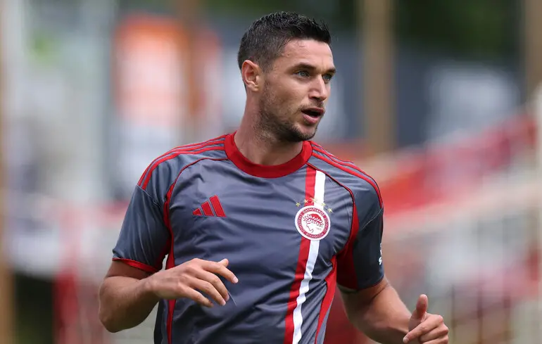 Футболист сборной Украины Яремчук отдал ассист в Греции