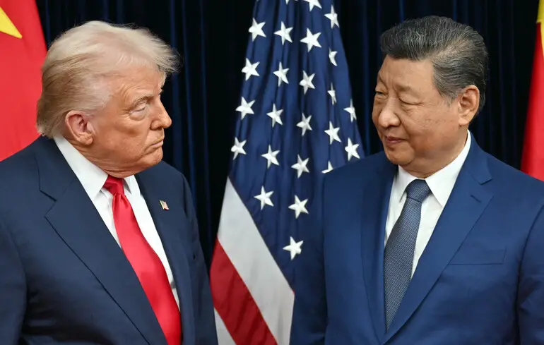 Трамп погодився відвідати Пекін у квітні — NYT