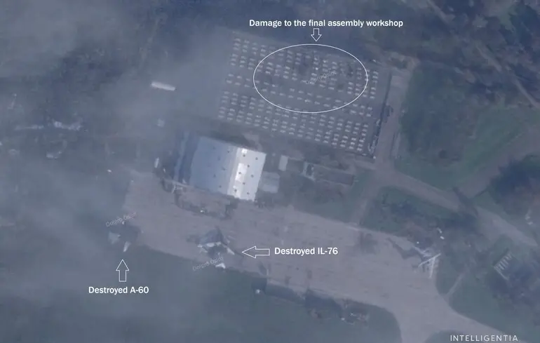Знищено рідкісний літак А-60: супутникові знімки підтвердили успішний удар по авіазаводу в Таганрозі