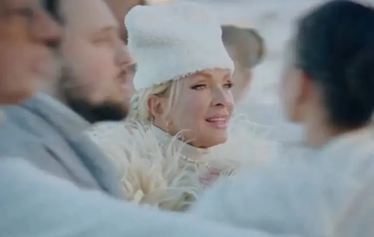 Скриншот из рекламного ролика АТБ.