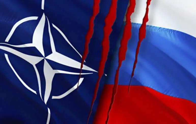 НАТО готується до протистояння з Росією на тлі скорочення підтримки США — Bloomberg