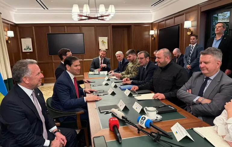 На «напруженій» зустрічі в Маямі США та Україна обговорювали повоєнні кордони – Axios