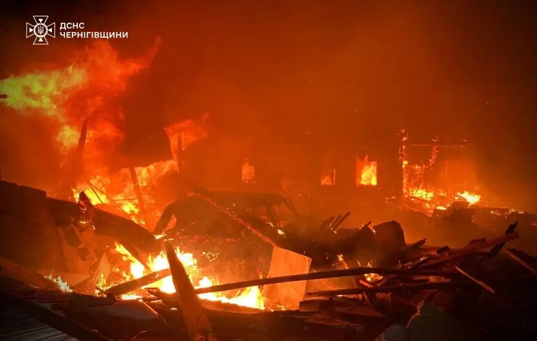 Российские дроны попали в энергообъект и дома в Черниговской области: есть раненые