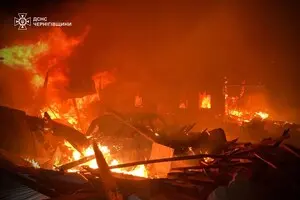 Російські дрони влучили в енергооб'єкт та будинки в Чернігівській області: є поранені