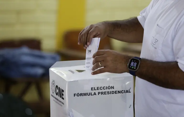 “Технічна нічия” на виборах у Гондурасі: кого з кандидатів підтримує Трамп