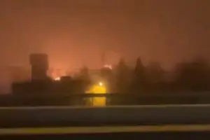 Дроны атаковали нефтебазу в Орловской области РФ: видео