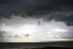 У Чорному морі зазнав атаки російський танкер Midvolga 2