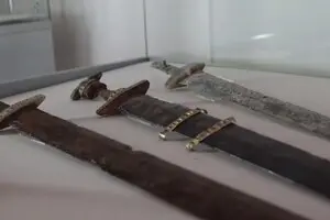 Найбільша археологічна колекція в історії: Україні передали понад 7 тисяч артефактів