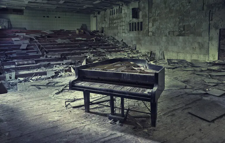 Російські пісні знову в українському топі Apple Music: чому так відбувається