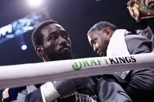 Американський боксер втратив звання абсолютного чемпіона світу через несплату внеску