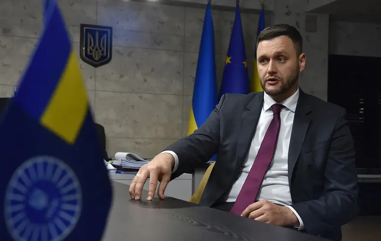 Глава НАПК Виктор Павлущик: «В обществе все сводят к черному и белому. Но в реальности так не работает»