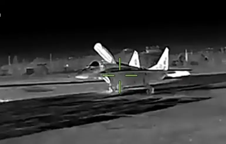 Спецпідрозділ ГУР «Примари» уразив ворожий винищувач МіГ-29 у Криму: відео