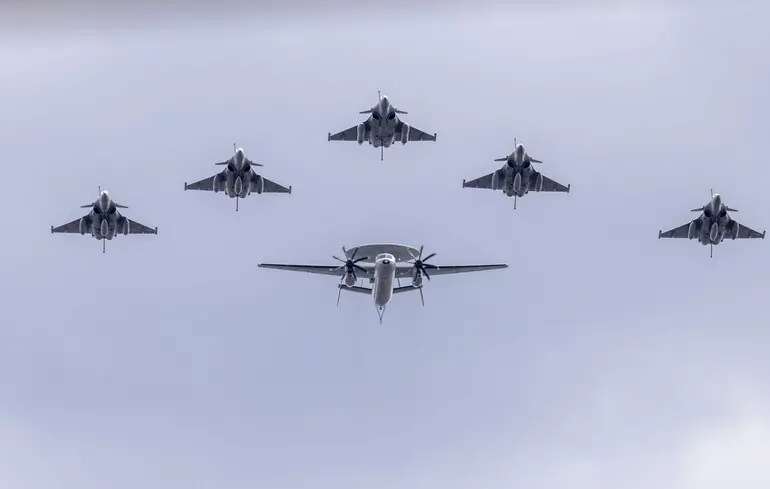 Французькі морпіхи відкрили вогонь по дронах над базою атомних субмарин