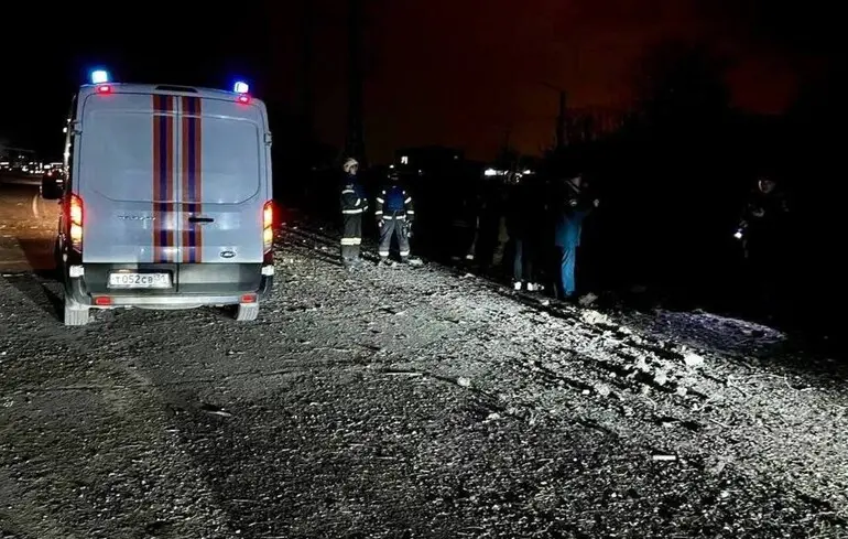 Российский самолет уронил авиабомбу на Белгород: в части города пропал свет