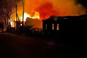 Росіяни масовано обстріляли Чернігівську область: загинув чоловік, є влучання в обʼєкт теплоенергетики та будинки 