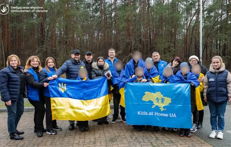 Що переживають українські діти після викрадення Росією: історії тих, кого вдалося повернути